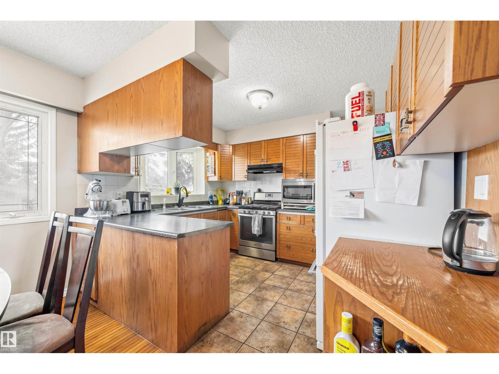 Additional image 4 of 13804-13808 119 Avenue NW, Edmonton, AB, T5L2N6