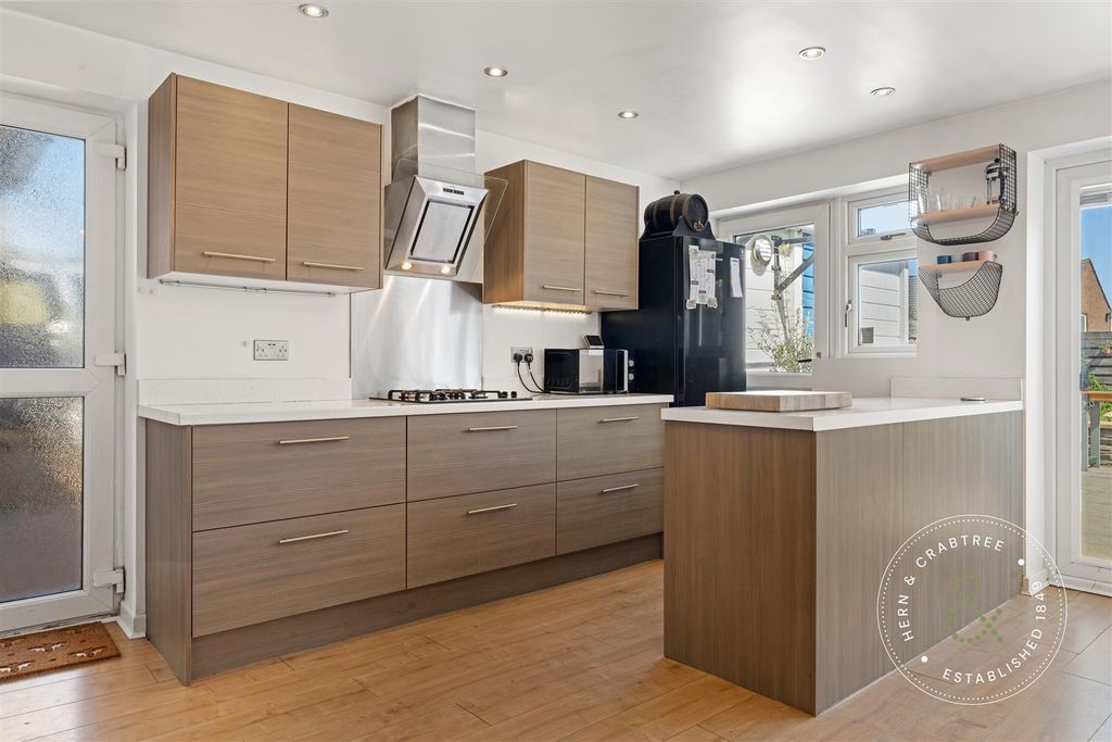 Additional image 13 of 4 bed semi-detached house for saleWell Wood Close, Cardiff CF23
