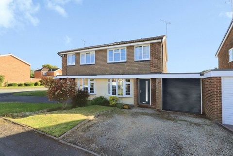 Cornovian Close, Perton Wolverhampton, Staffordshire WV6
