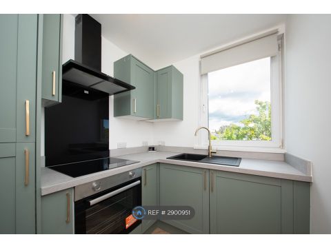 Thistle Place, Aberdeen AB10