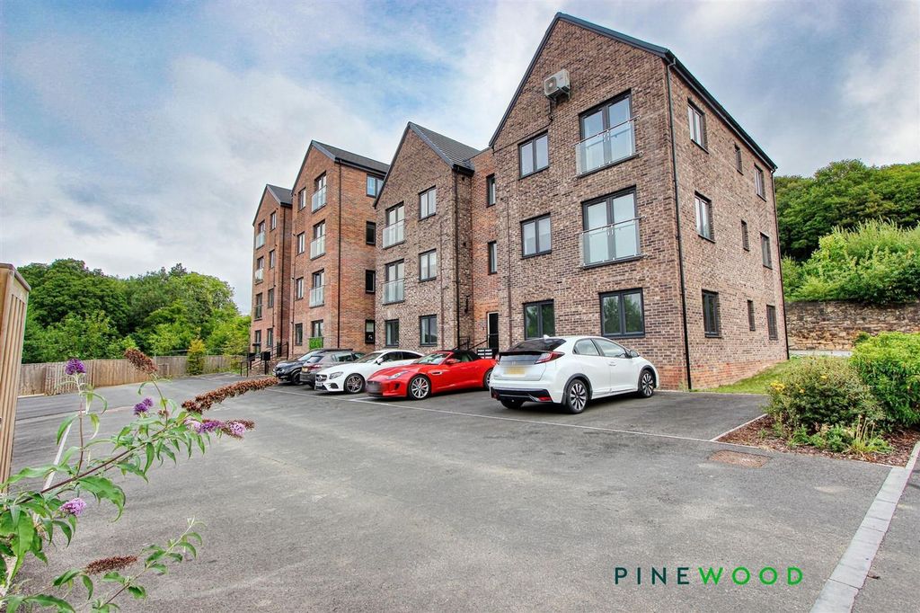 Additional image 19 of 2 bed flat for saleLaver Drive, Chesterfield S41