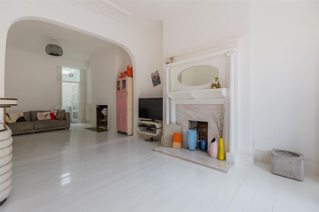 Additional image 3 of 4 bed terraced house for saleKelvin Road, Roath Park, Cardiff CF23