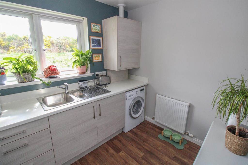 Additional image 12 of 2 bed flat for sale21 Brock Road, Inverness IV2