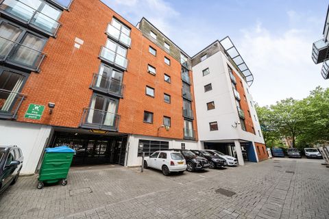 Channel Way, Southampton SO14