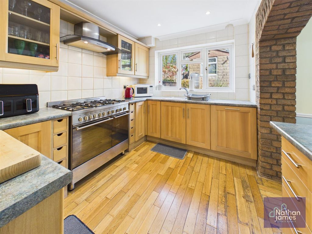 Additional image 5 of 4 bed semi-detached house for saleKestrel Close, Caldicot NP26