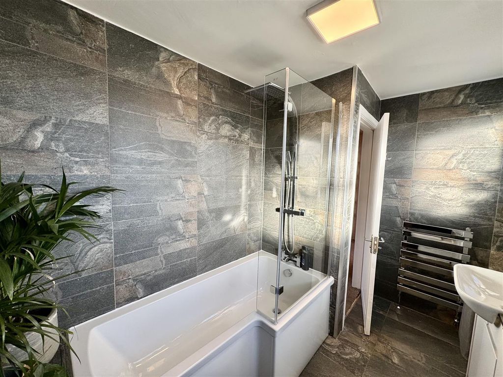 Additional image 13 of 4 bed end terrace house for saleMiddle Way, Bulwark, Chepstow NP16