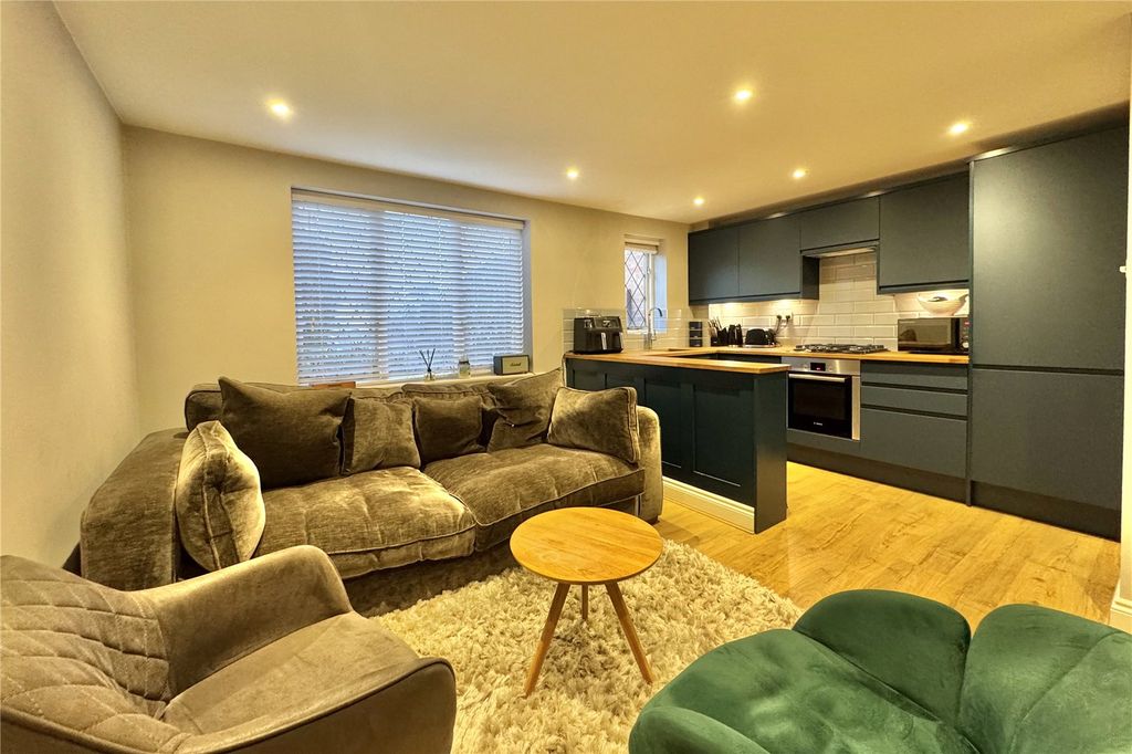 Additional image 4 of 1 bed maisonette for saleHorsebrass Drive, Bagshot, Surrey GU19
