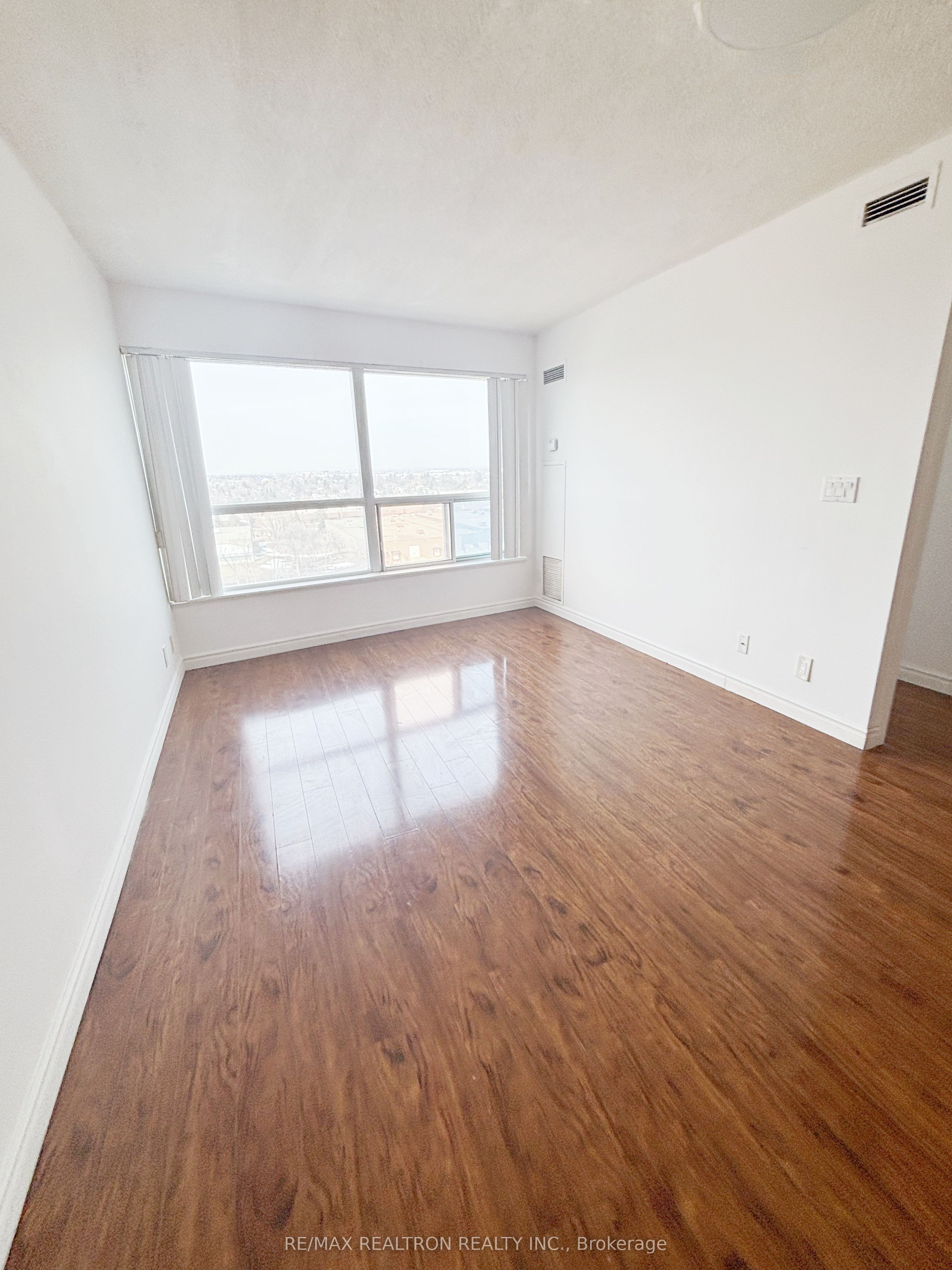 Additional image 2 of 1115-36 Lee Centre Drive, Toronto, ON, M1H 3K2