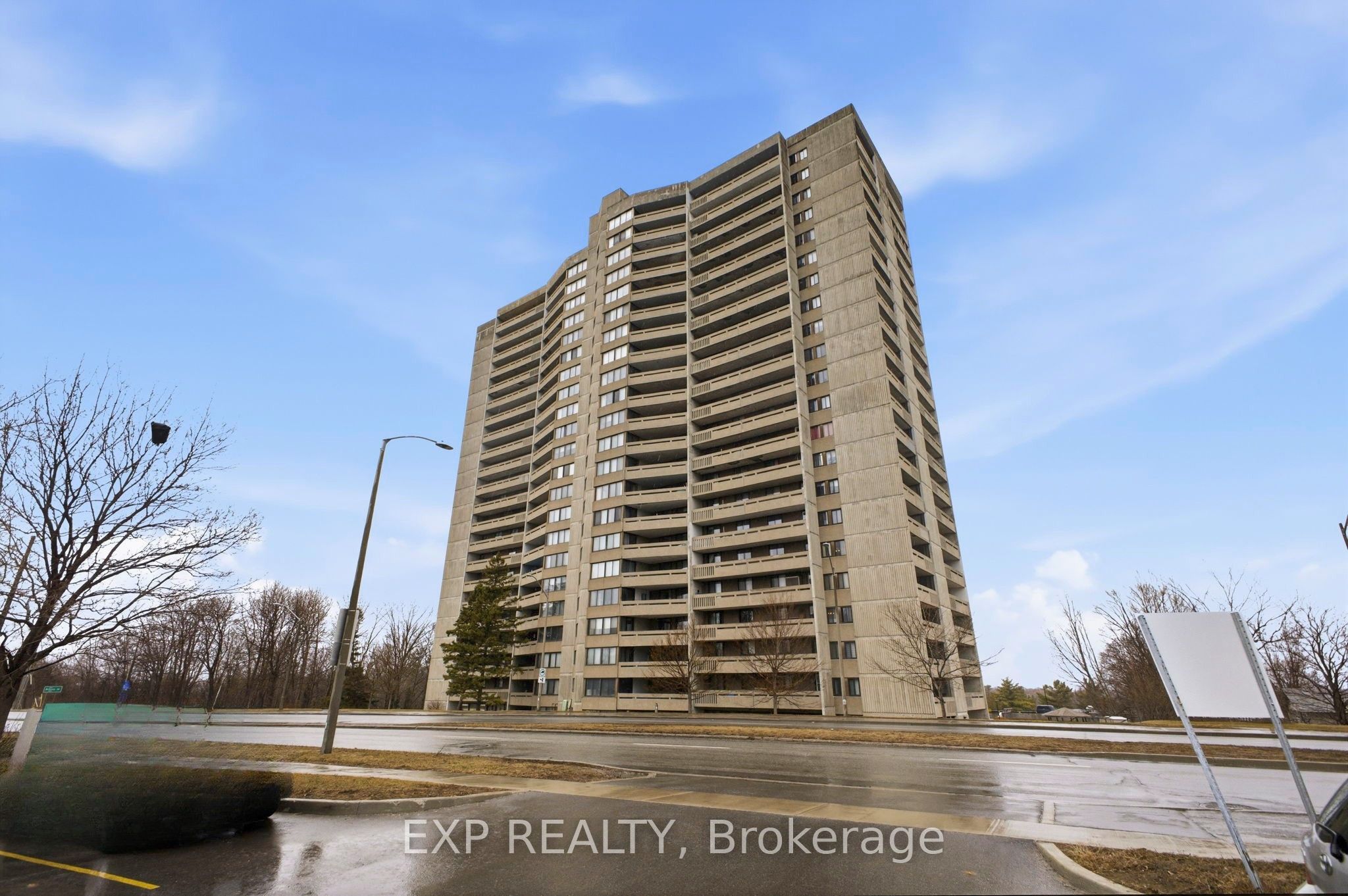 2102-415 Greenview Avenue, Ottawa, ON, K2B 8G5