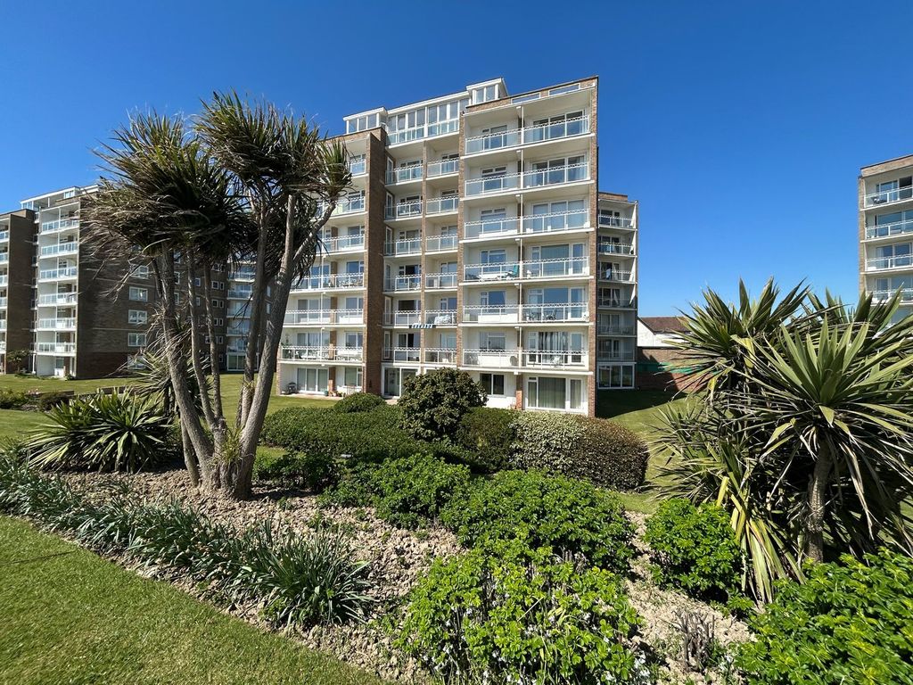 2 bed flat for saleWest Parade, Bexhill On Sea TN39