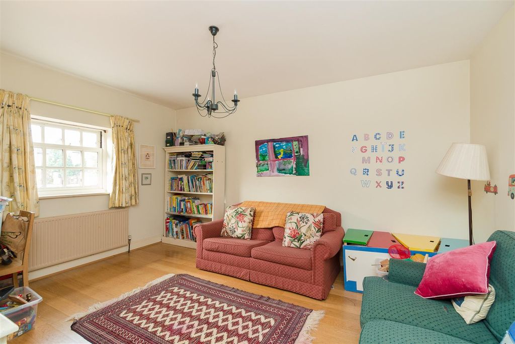 Additional image 5 of 5 bed detached house for saleThe Woodlands, Chesterton, Oxfordshire OX26