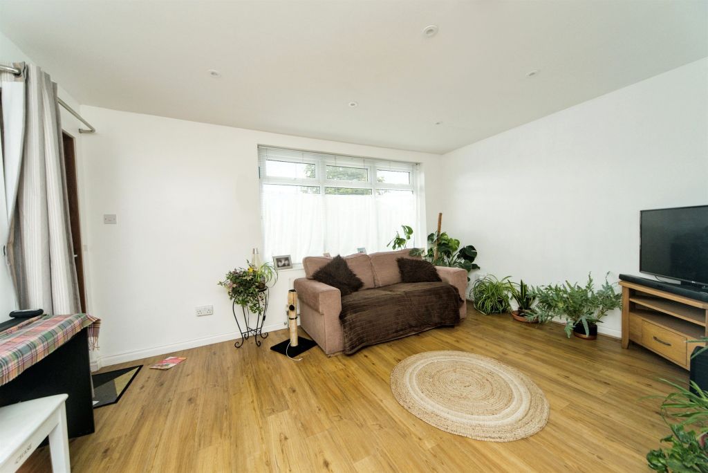 Additional image 4 of 2 bed flat for saleNinfield Road, Bexhill-On-Sea TN39