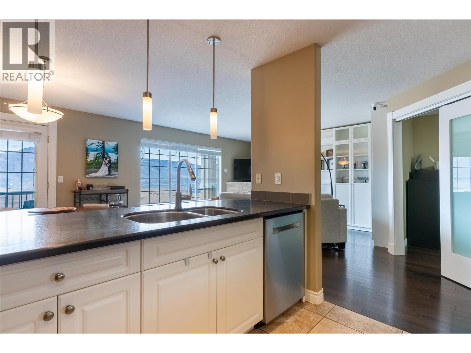 Additional image 3 of 307-875 Sahali Terrace, Kamloops, BC, V2C6W8