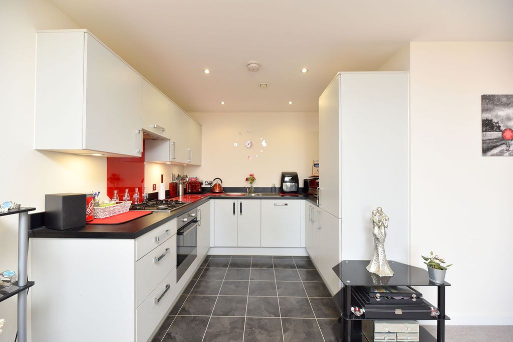Additional image 7 of 2 bed flat for salePurcell Place, Biggleswade SG18