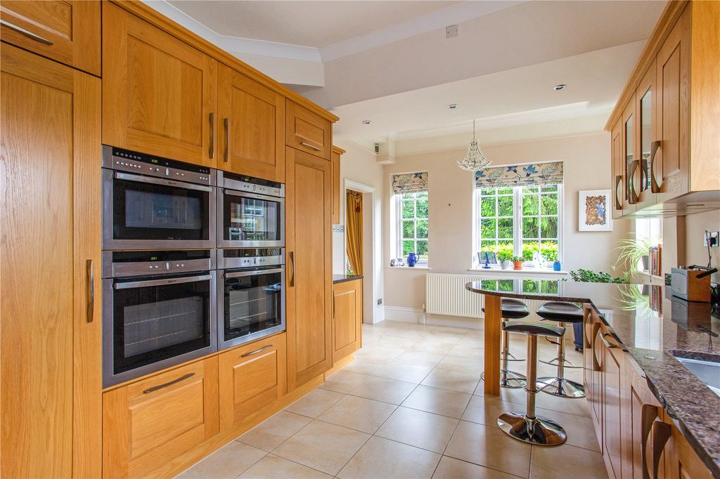 Additional image 11 of 5 bed detached house for saleWestbury Road, Buckhurst Hill, Essex IG9