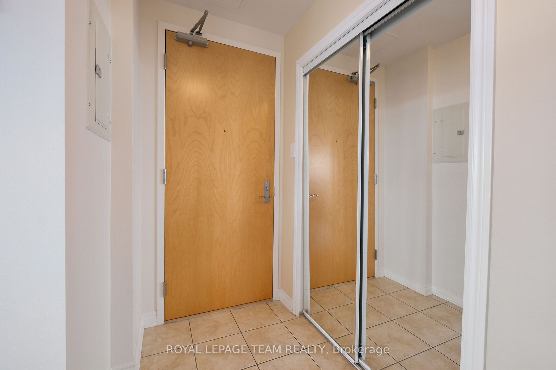 Additional image 4 of 1004-200 Lett Street, Ottawa, ON, K1R 0A7