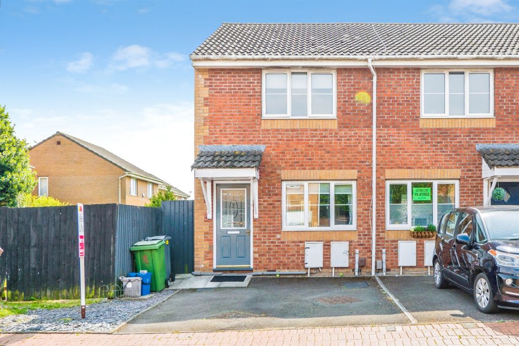 2 bed end terrace house for saleHind Close, Pengam Green, Cardiff CF24