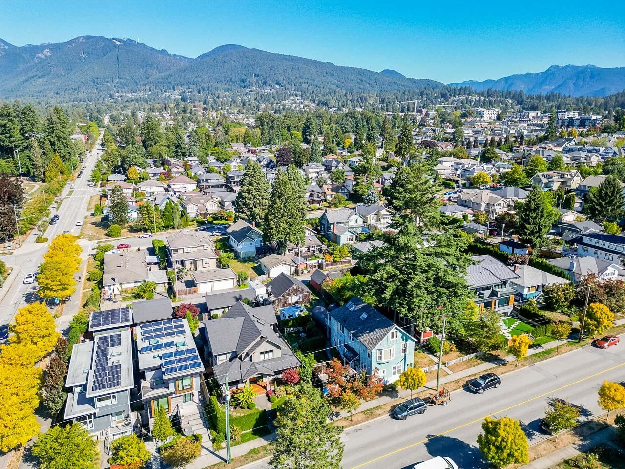 Additional image 5 of 352 15th Street W, North Vancouver, BC, V7M 1S5