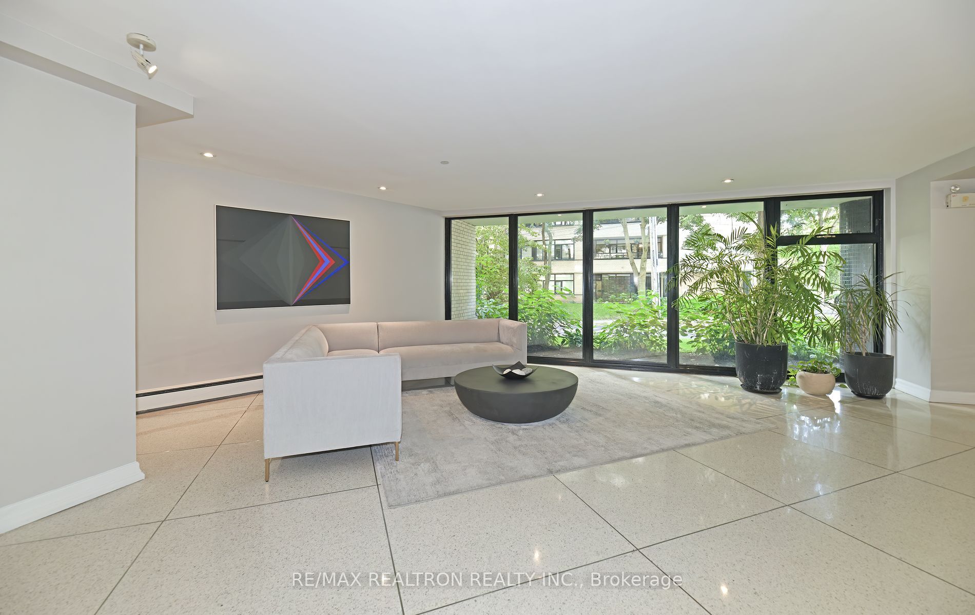 Additional image 2 of 501-581 Avenue Road, Toronto, ON, M4V 2K4