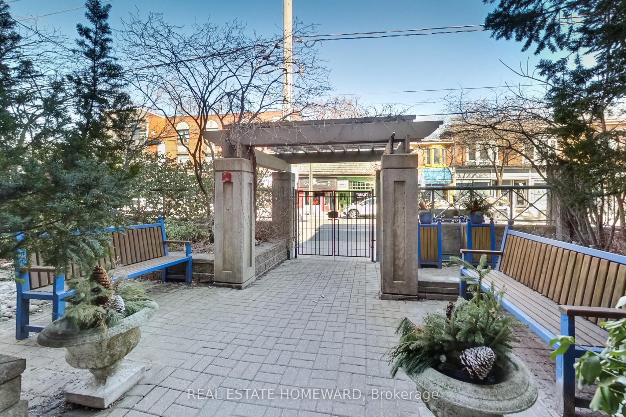 Additional image 3 of 101-2371 Queen Street E, Toronto, ON, M4E 1H2