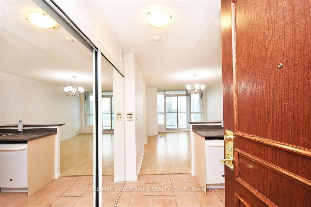 Additional image 6 of 1102-2585 Erin Centre Boulevard, Mississauga, ON, L5M 6Z7