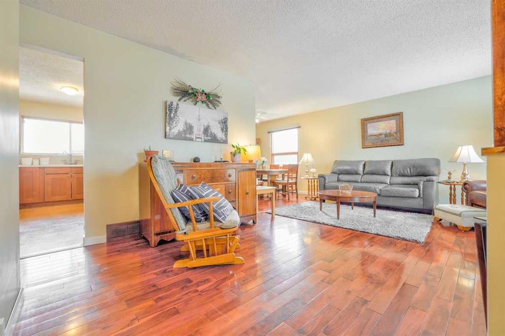 Additional image 5 of 6023 Maddock Drive NE, Calgary, AB, T2A 3W3
