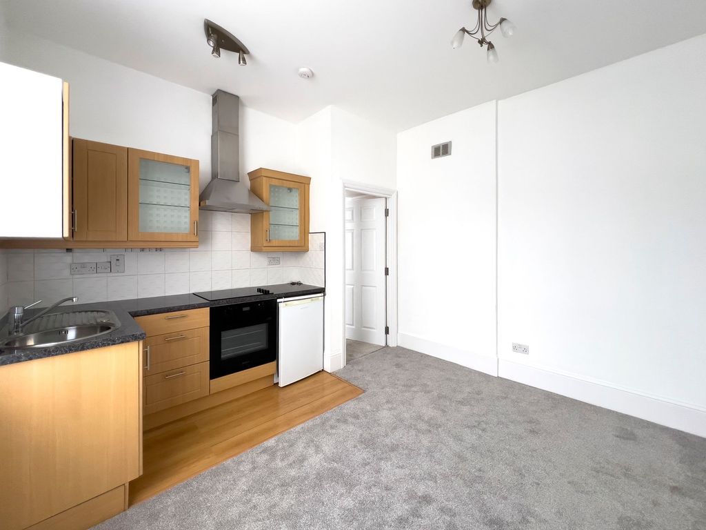 Additional image 5 of 1 bed flat for saleFlat 4, 10 Belmont Road, St Helier JE2