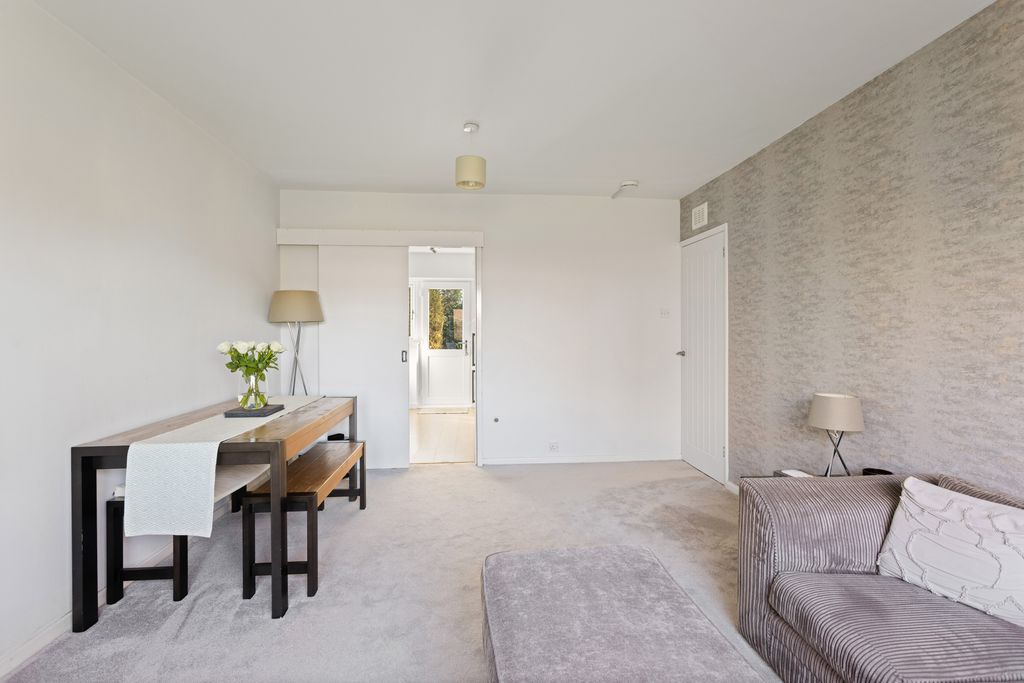 Additional image 4 of 2 bed flat for sale50 Cairns Drive, Balerno, Edinburgh EH14