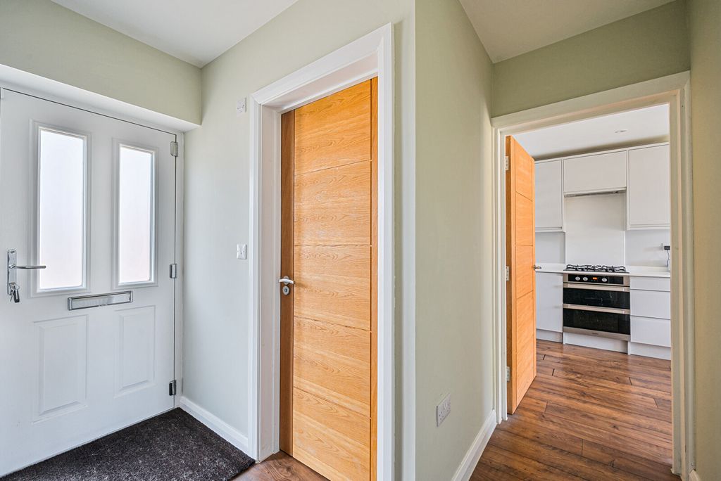 Additional image 10 of 2 bed detached house for saleHawkswell Close, Woking GU21