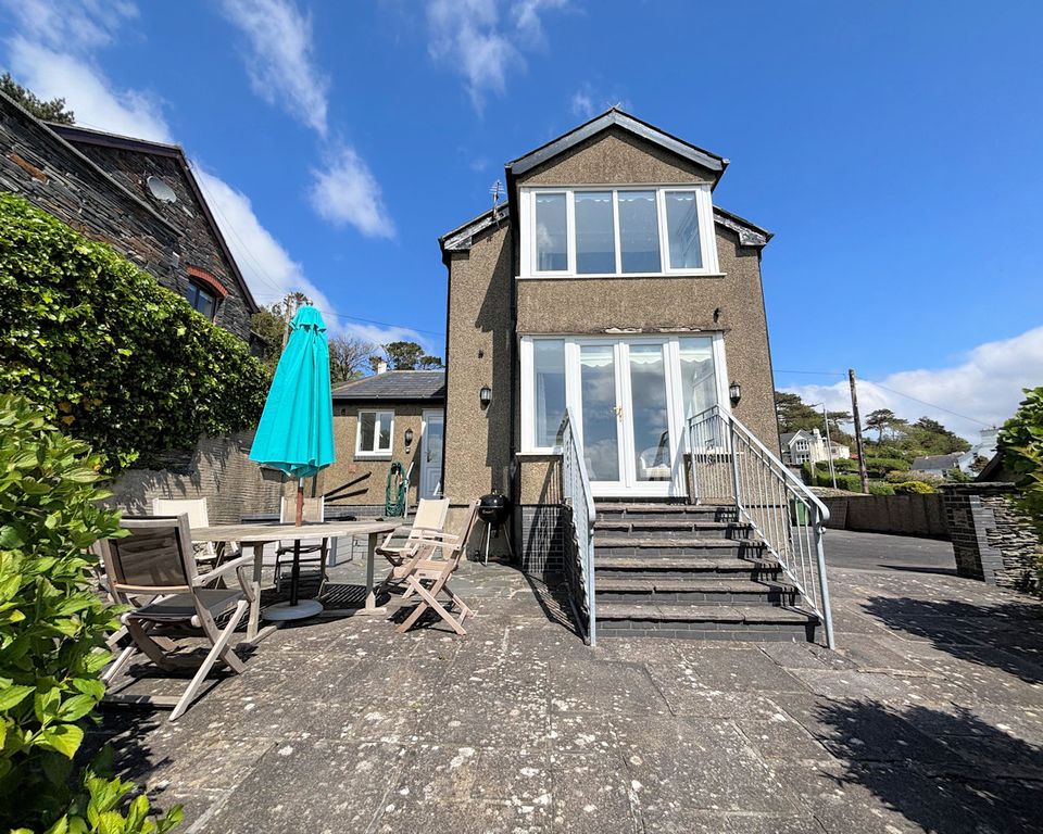 3 bed detached house for saleAberdyfi LL35