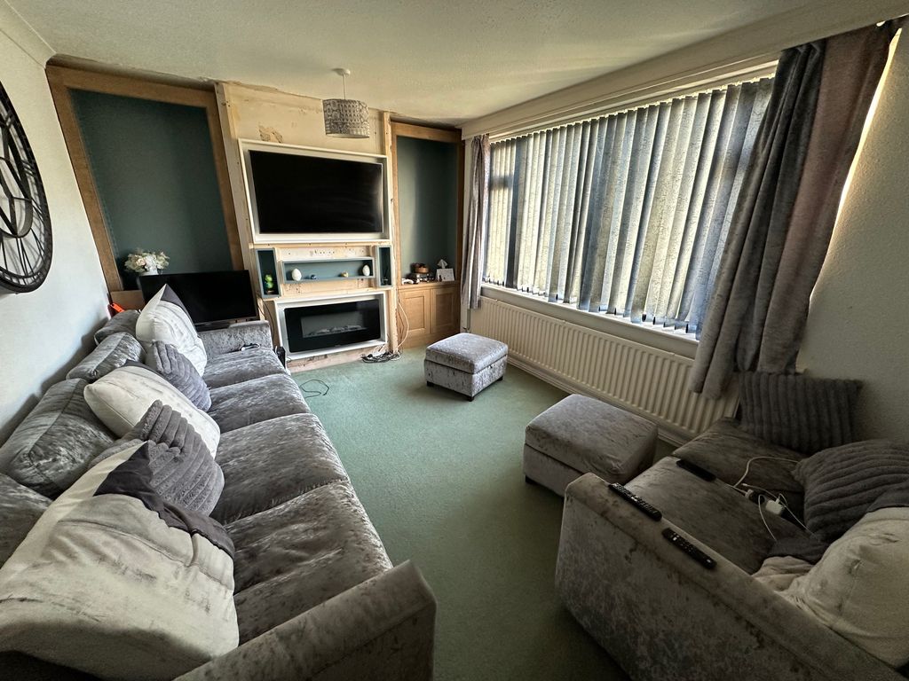 Additional image 2 of 3 bed semi-detached house for salePrince Andrew Way, Ascot SL5