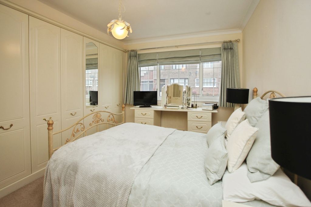 Additional image 17 of 3 bed semi-detached house for salePenylan Close, Newport NP10