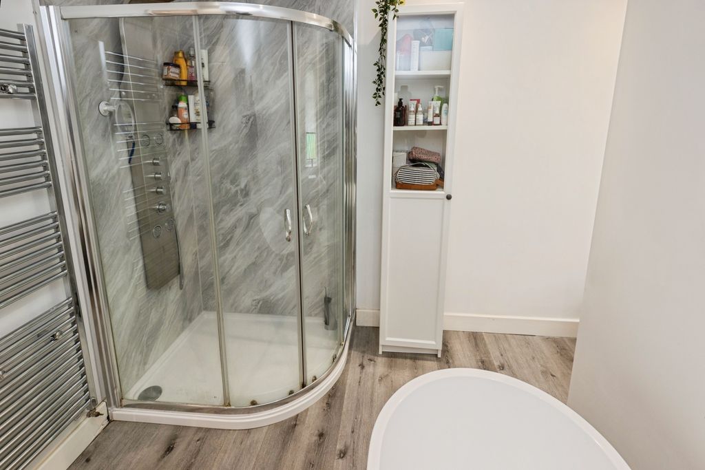 Additional image 16 of 3 bed detached bungalow for salePark Lane, Castle Donington DE74