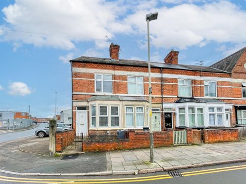 Knighton Fields Road East, Knighton Fields LE2