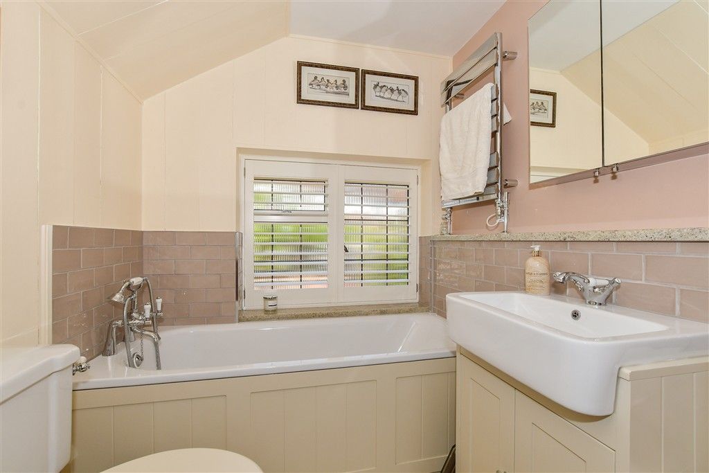 Additional image 15 of 3 bed detached house for saleMaltravers Street, Arundel, West Sussex BN18