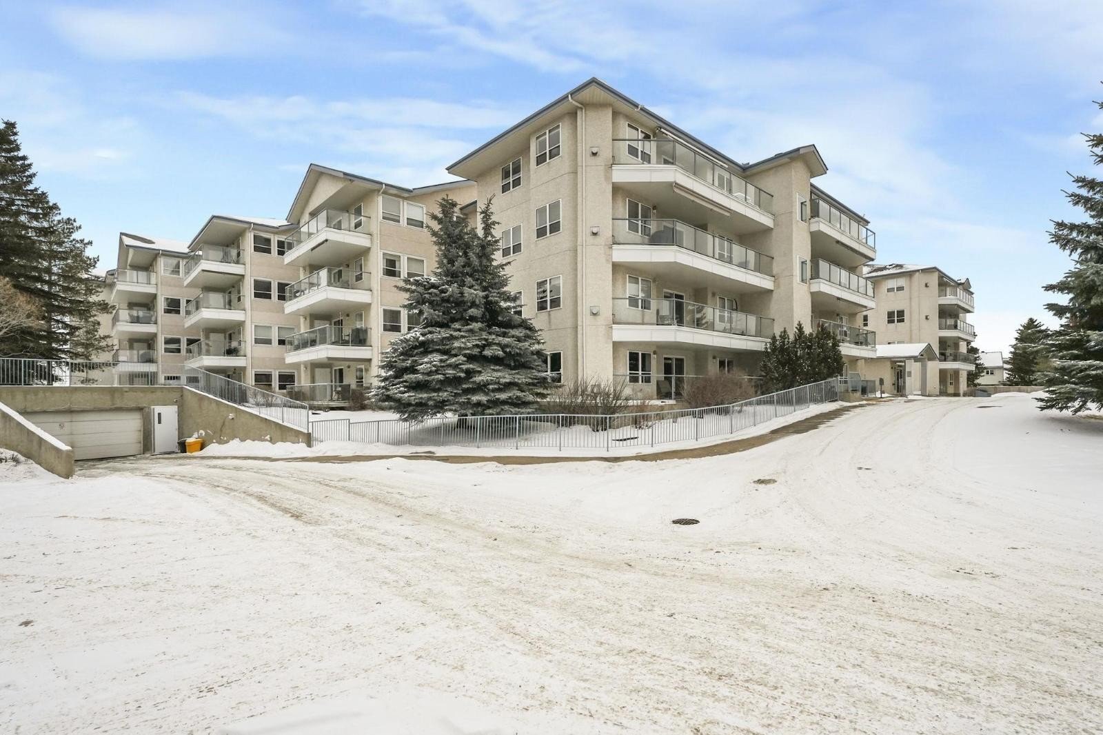 Additional image 8 of 111-9535 176 Street NW, Edmonton, AB, T5T6C8