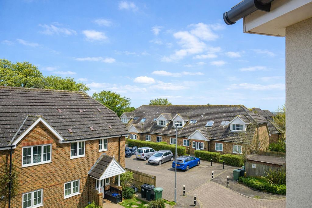 Additional image 7 of 2 bed flat for saleWelton Rise, St. Leonards-On-Sea TN37