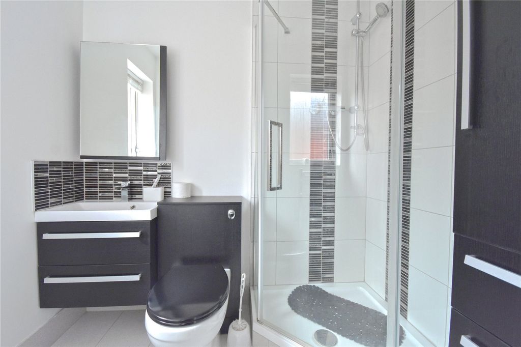 Additional image 8 of 4 bed link detached house for saleForester Walk, Bordon, Hampshire GU35