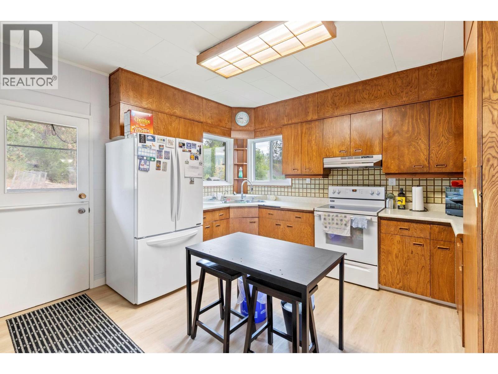Additional image 6 of 590 Brenda Road, Kelowna, BC, V1V2C8