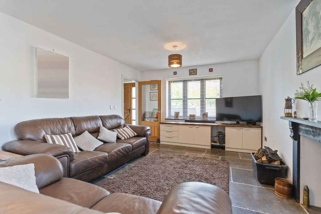 Additional image 3 of 4 bed detached house for saleUndy, Caldicot NP26