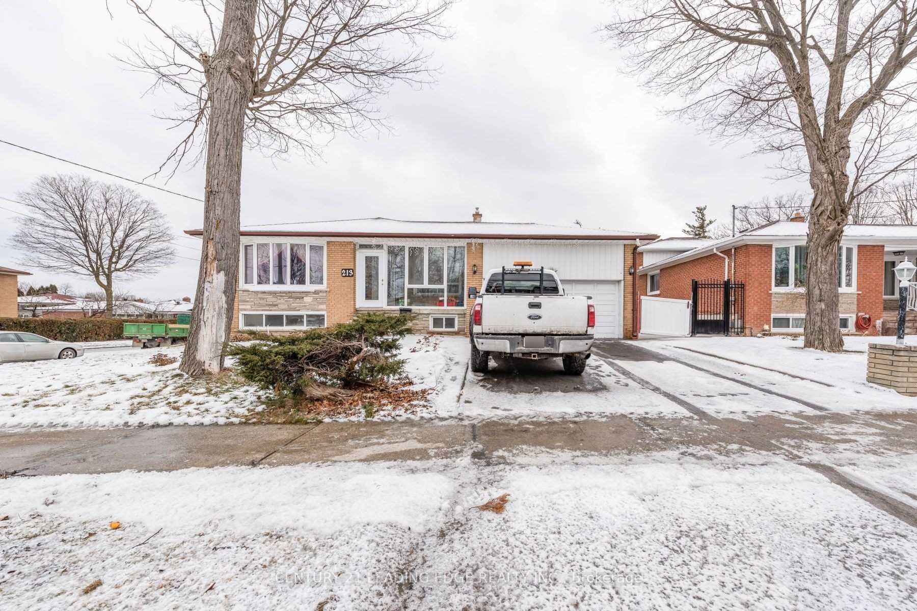 213 Grandravine Drive, Toronto, ON, M3J 1B9