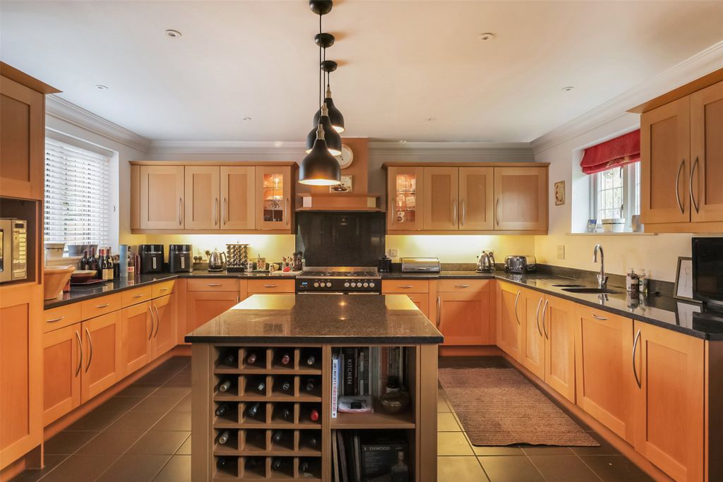 Additional image 5 of 5 bed detached house for saleRykens Lane, Betchworth, Surrey RH3
