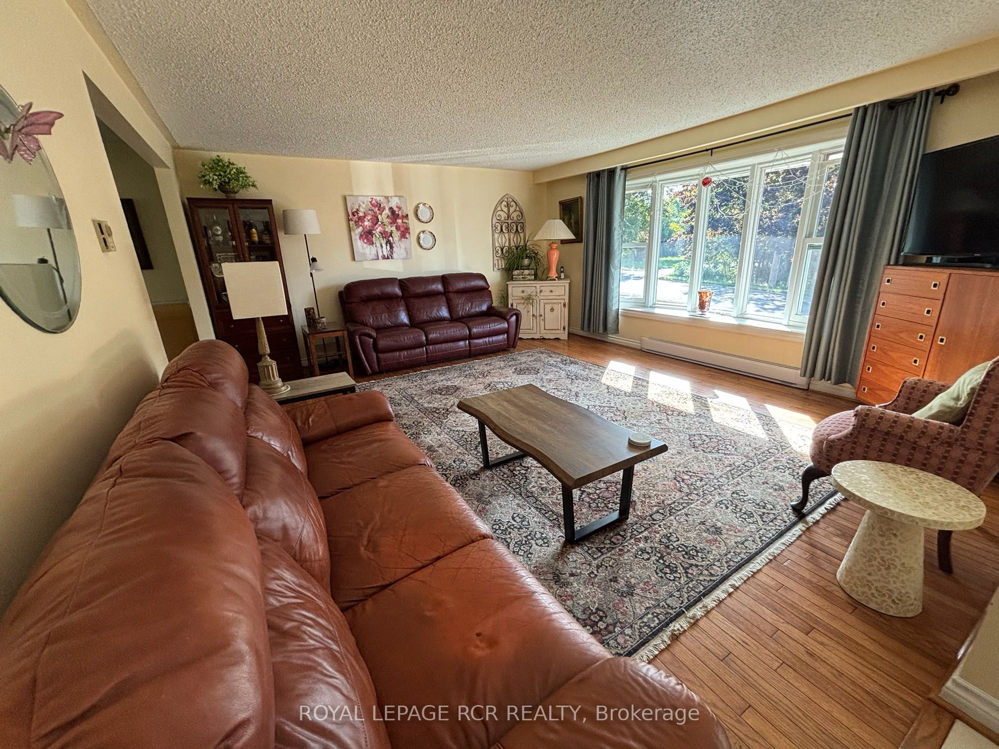 Additional image 3 of 1049 Elgin Street, Newmarket, ON, L3Y 3C3