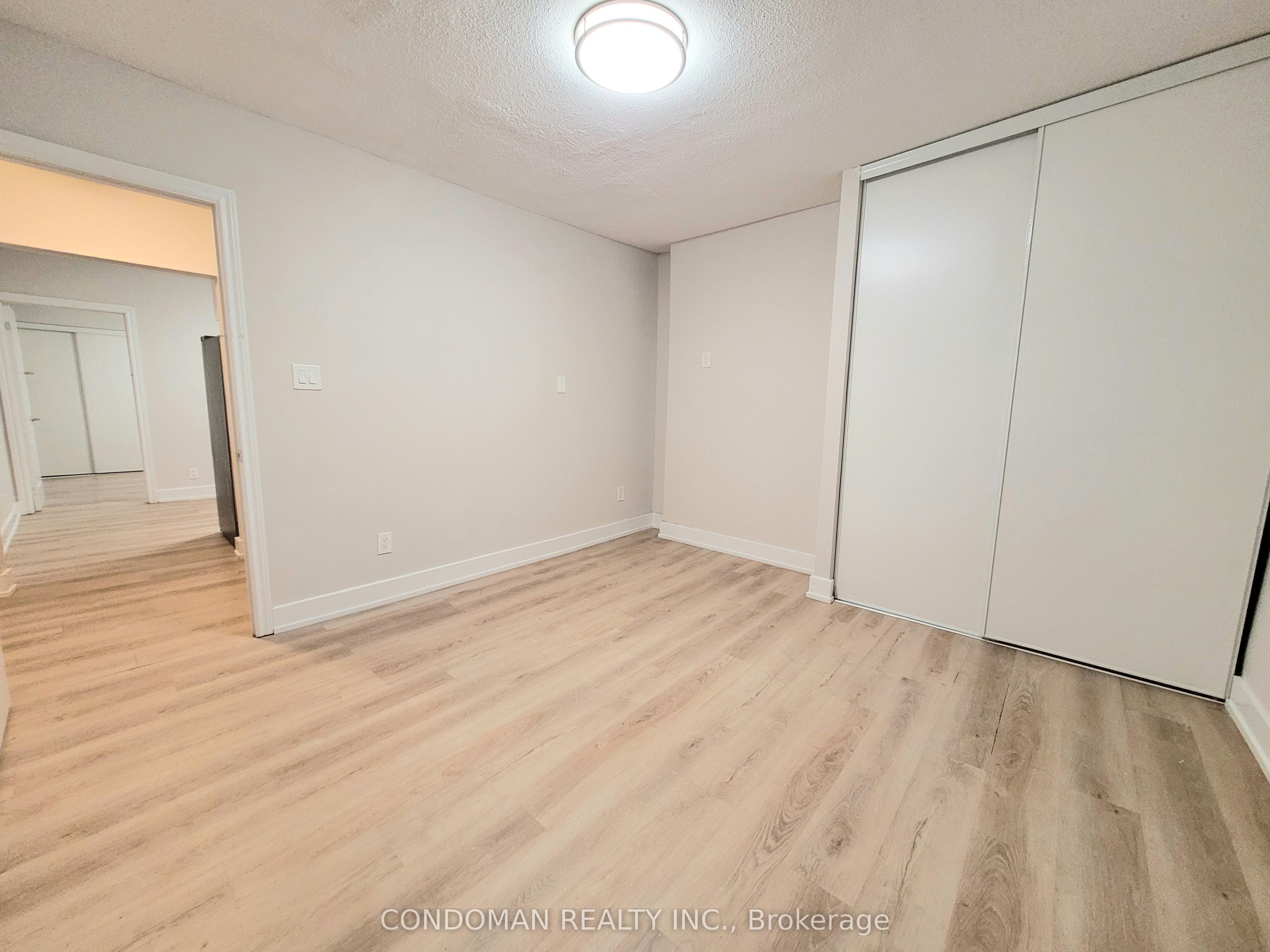 Additional image 2 of 101-1371 King Street W, Toronto, ON, M6K 1H4