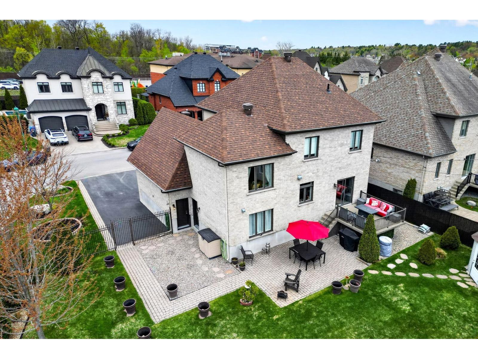 10 Rue Hector-Maisonneuve