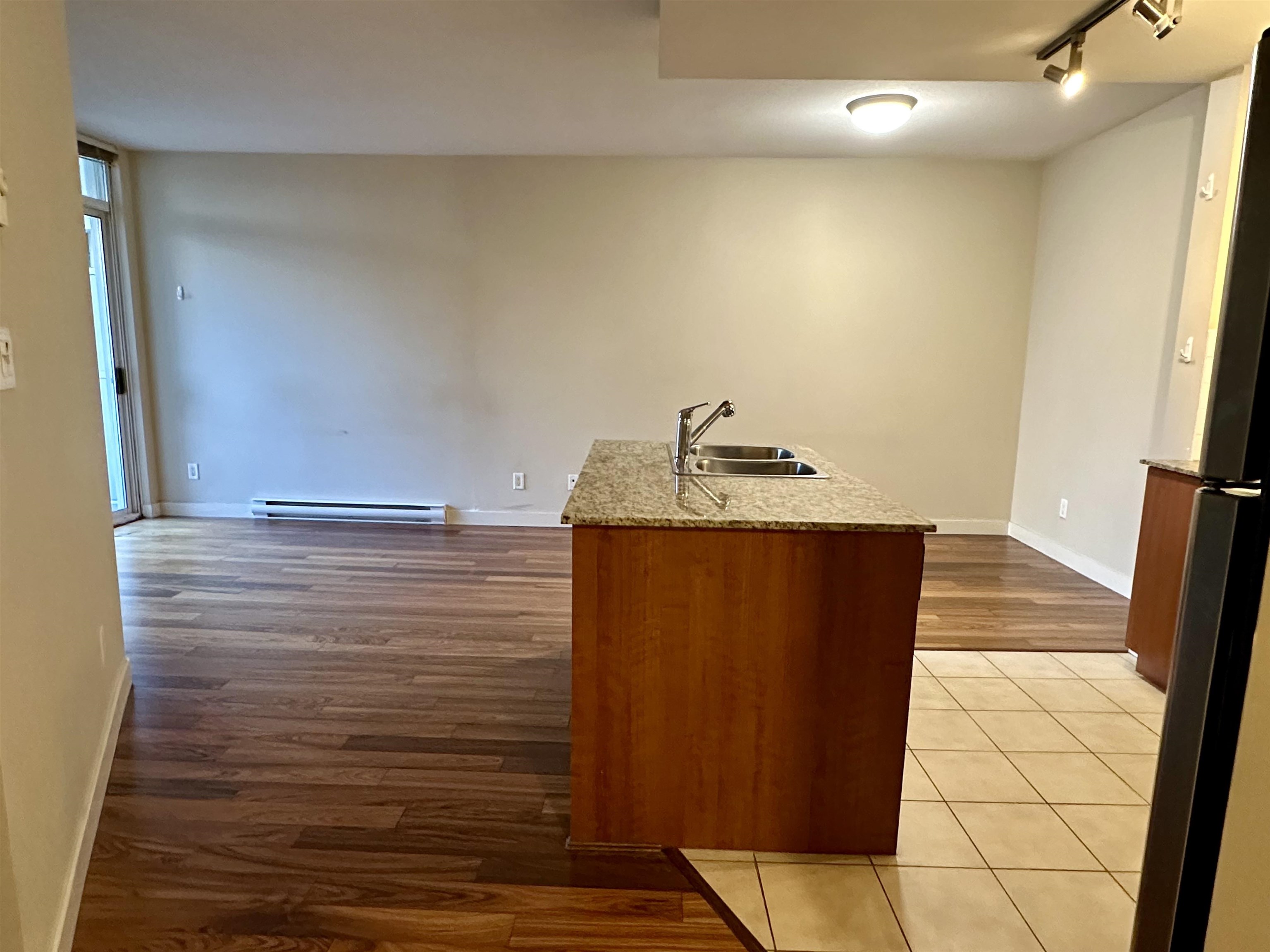 Additional image 3 of 516-4028 Knight Street, Vancouver, BC, V5N 5Y8