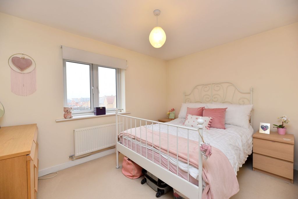 Additional image 2 of 2 bed flat for saleSanger Avenue, Biggleswade SG18