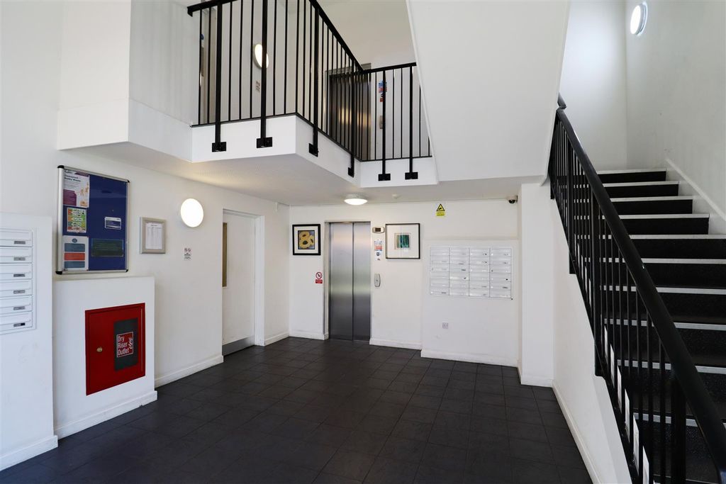 Additional image 16 of 2 bed flat for saleLittle Brights Road, Belvedere DA17