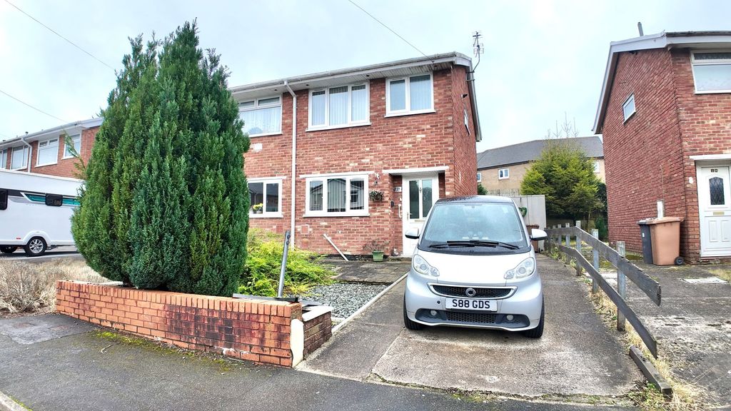 2 bed semi-detached house for saleRhys Road, Blackwood NP12