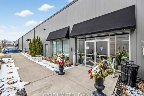 Additional image 8 of Unit 2-10 Queen Elizabeth Boulevard, Toronto, ON, M8Z 1L8